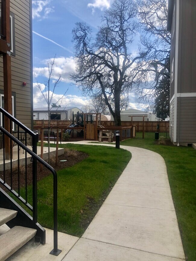 Foto del edificio - 1510 23rd St SE