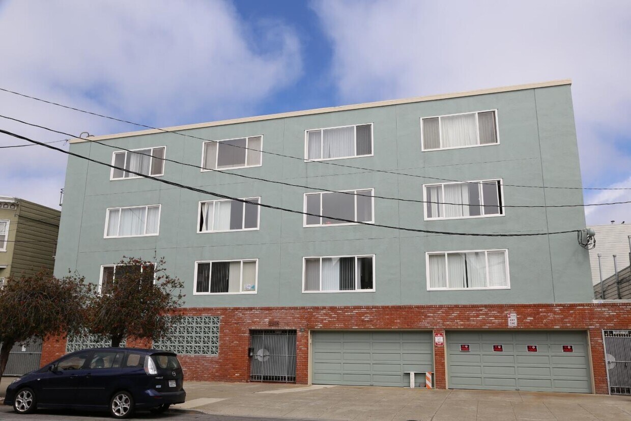Building Photo - 1280 15th Ave