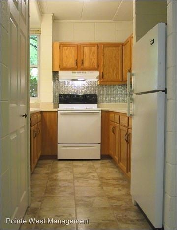 Building Photo - 900 Brightwood Manor Dr