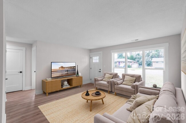 Building Photo - 533 Blendwood Dr