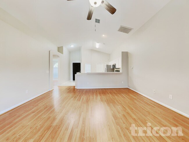 Foto del edificio - 143 Wornall Dr