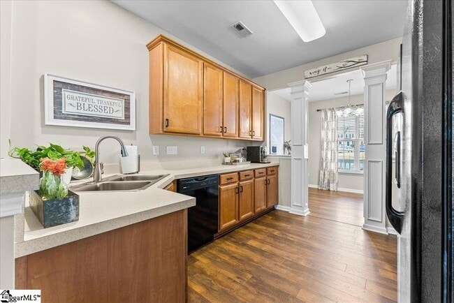 Building Photo - 132 Xander Dr