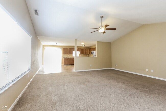 Foto del edificio - 2226 Leaf Dr