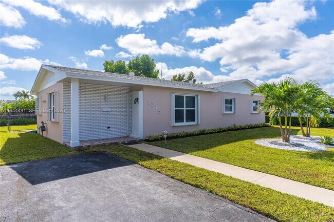 Foto del edificio - 5215 SW 128th Ave