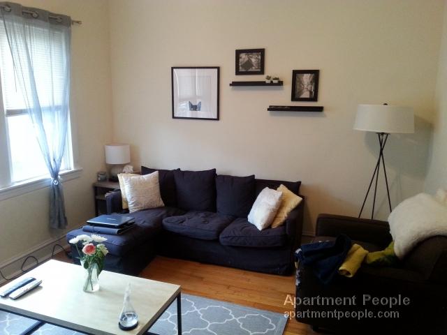 Foto del edificio - 1325 W Barry Ave