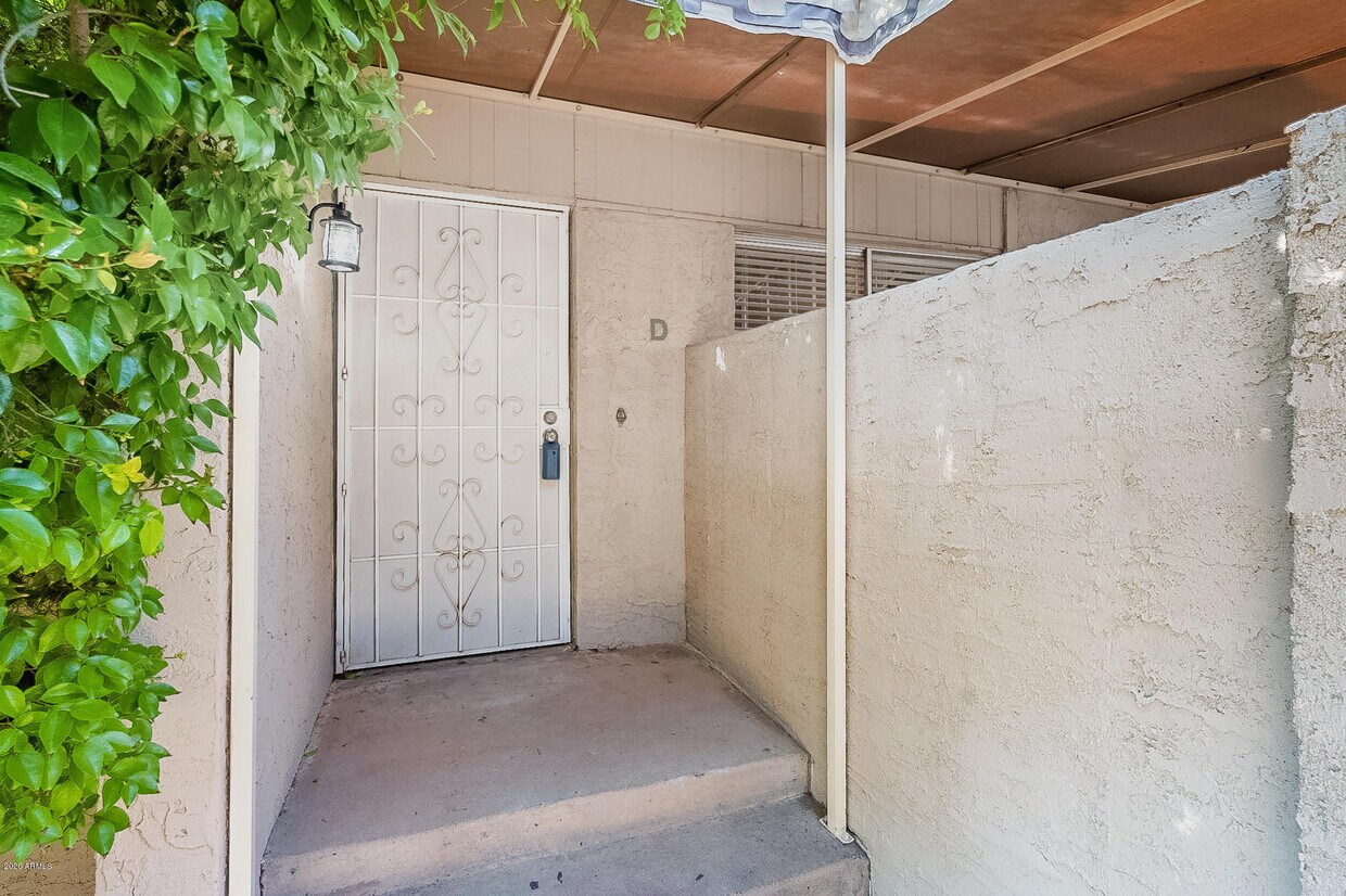 Primary Photo - 5618 S Captain Kidd Ct