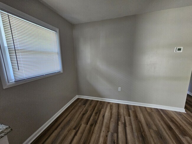 Building Photo - 3801 Water St