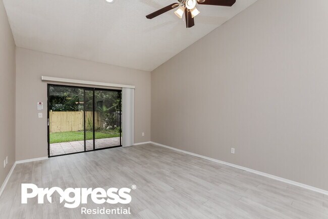 Building Photo - 4296 Fox Hollow Cir