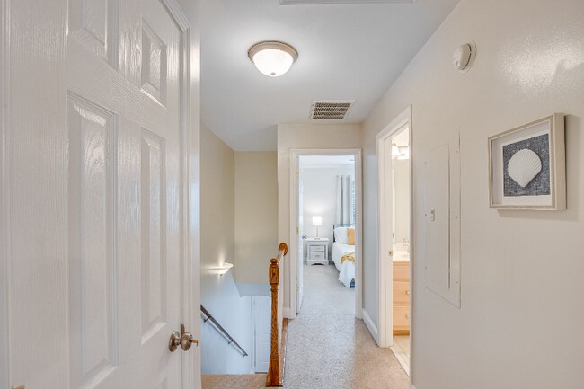 Foto del edificio - 105 Whitehead Rd