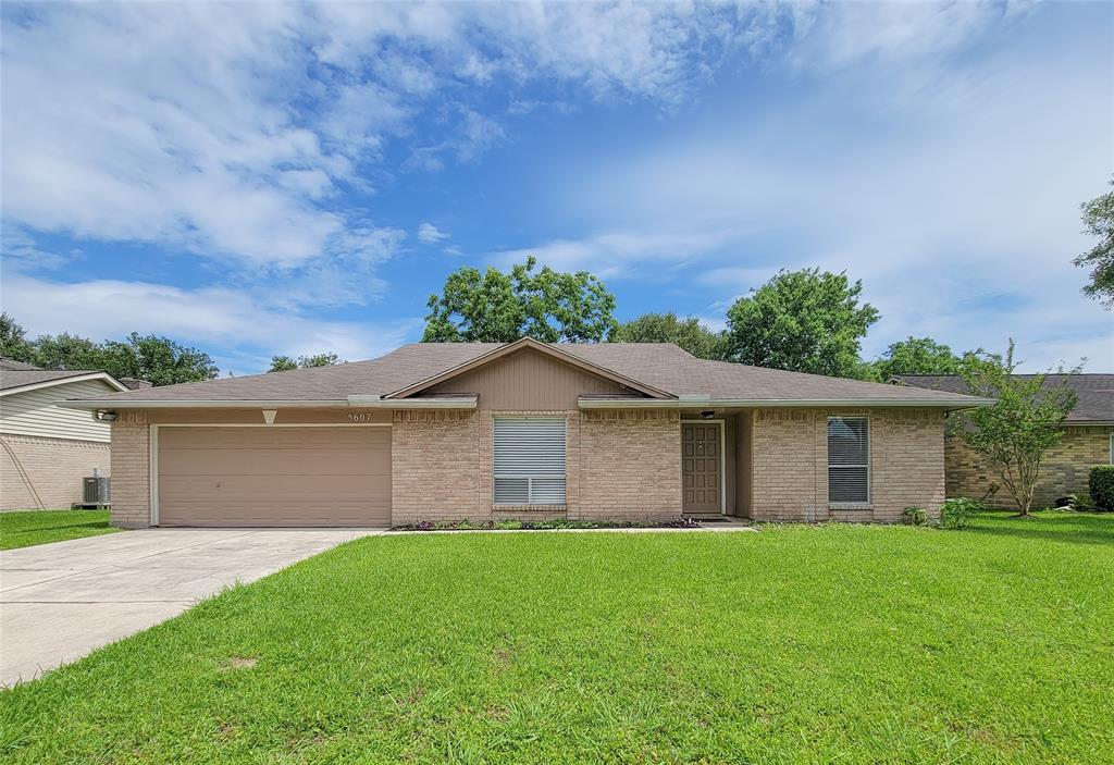 Foto principal - 5607 Country Green St