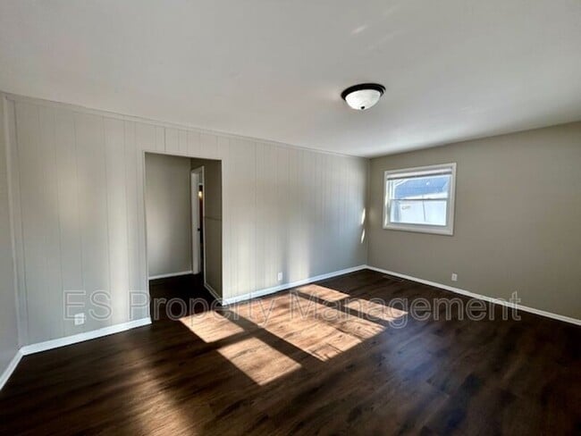 Foto del edificio - 6740 Doris Dr