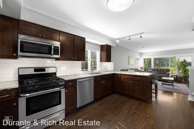 Foto del edificio - 3 br, 2 bath House - 441 S West Ave