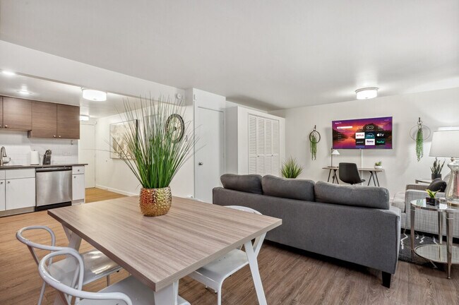 Foto del edificio - 436 102nd Ave SE