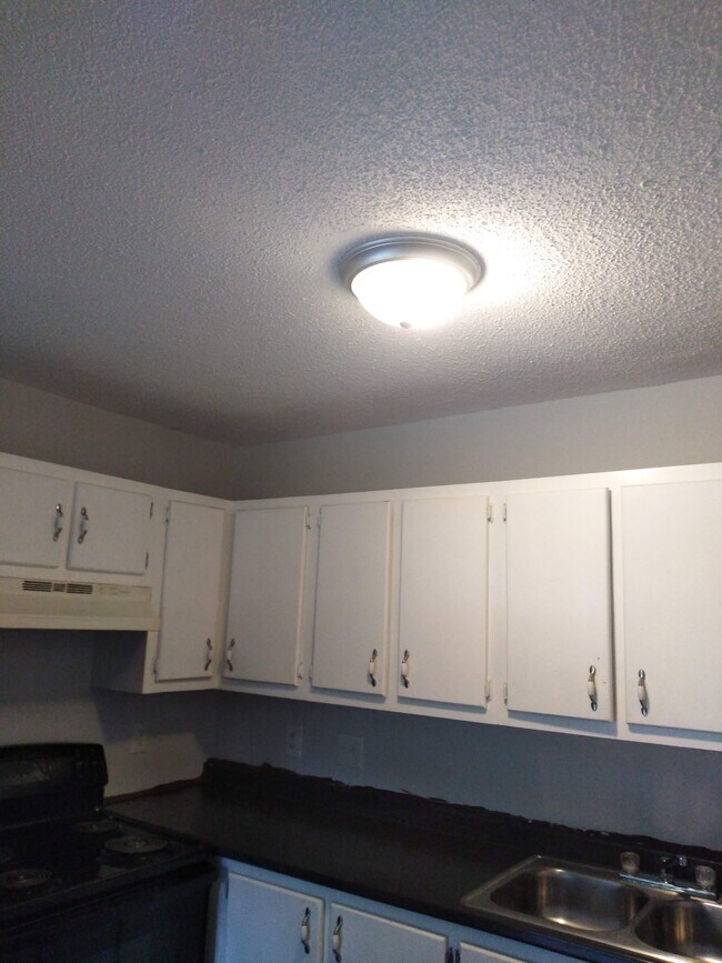 Foto del edificio - 429 Wildwood Ave