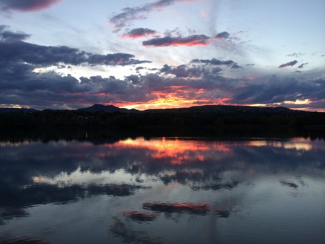 Foto del edificio - Lake Lochwood Apartments