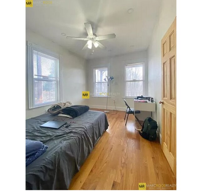 Foto del edificio - 190 Highland St