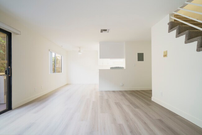 Living/Dining/Kitchen - 112 S St Andrews Pl