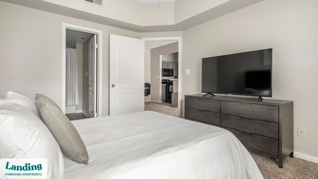 Building Photo - 2500 Woodland Park Dr