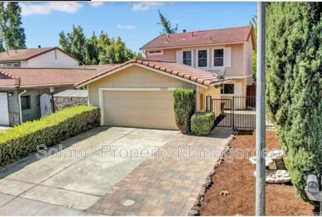 Building Photo - 2737 Almondwood Way