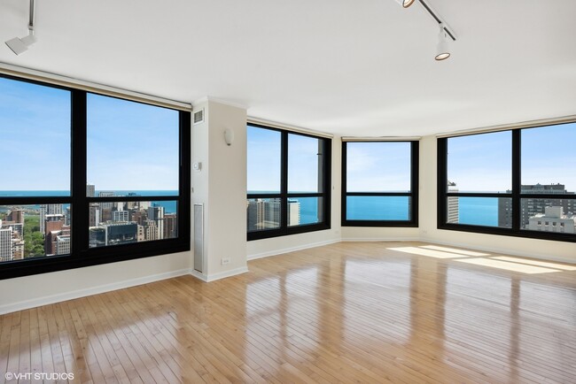 Foto del edificio - 1030 N State St