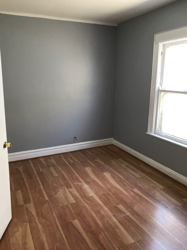 Foto del edificio - 4730 N Saint Louis Ave.