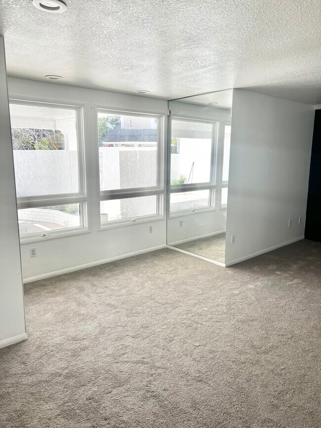 Foto del edificio - 22137 Sonoma Pl