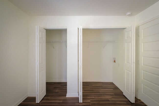 Interior Photo - Golden Gate Townhomes