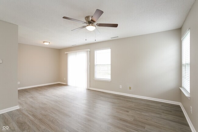 Building Photo - 4506 Redcliff S Ln