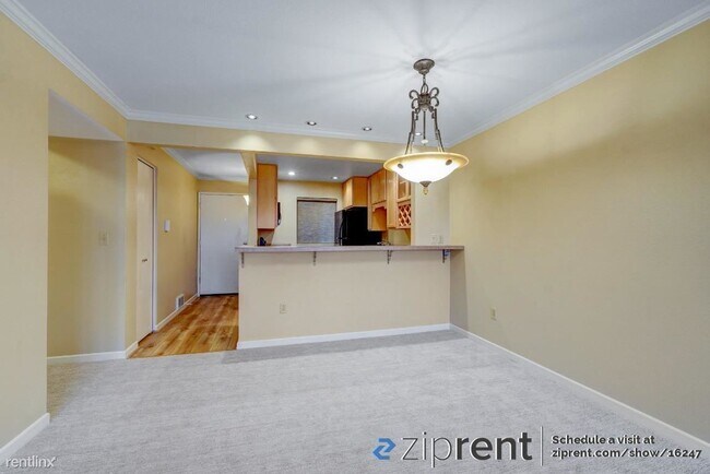Foto del edificio - 2 br, 2 bath Condo - 4990 South Landing Dr...