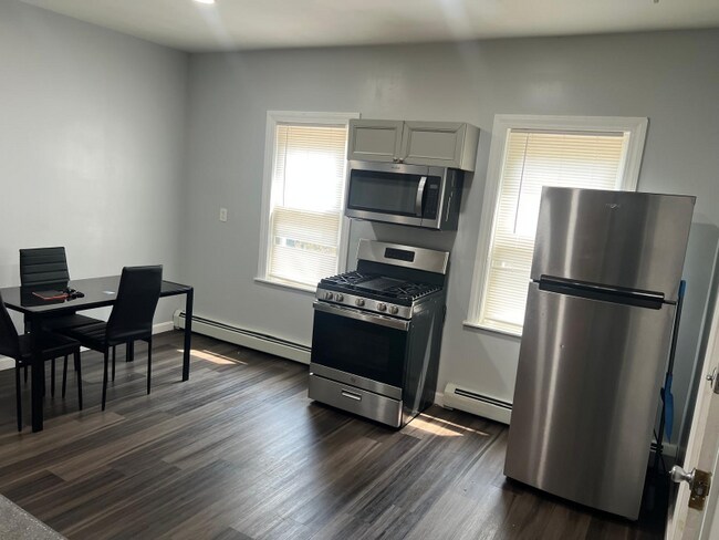 Foto del edificio - 147 Prudence Ave