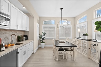Building Photo - Garden Villa Apartments