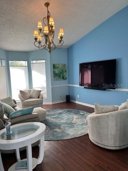 Foto del edificio - 1647 Windsor Dr