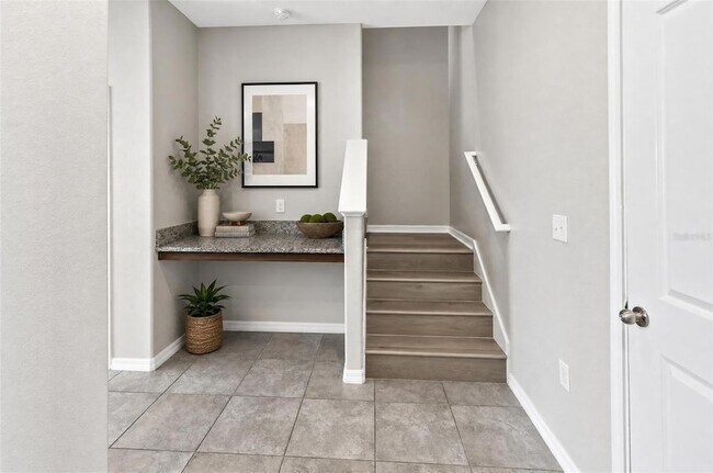 Foto del edificio - 15504 Florence Hollow Pl