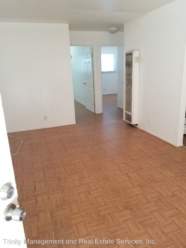 Building Photo - 221 Grove Ave