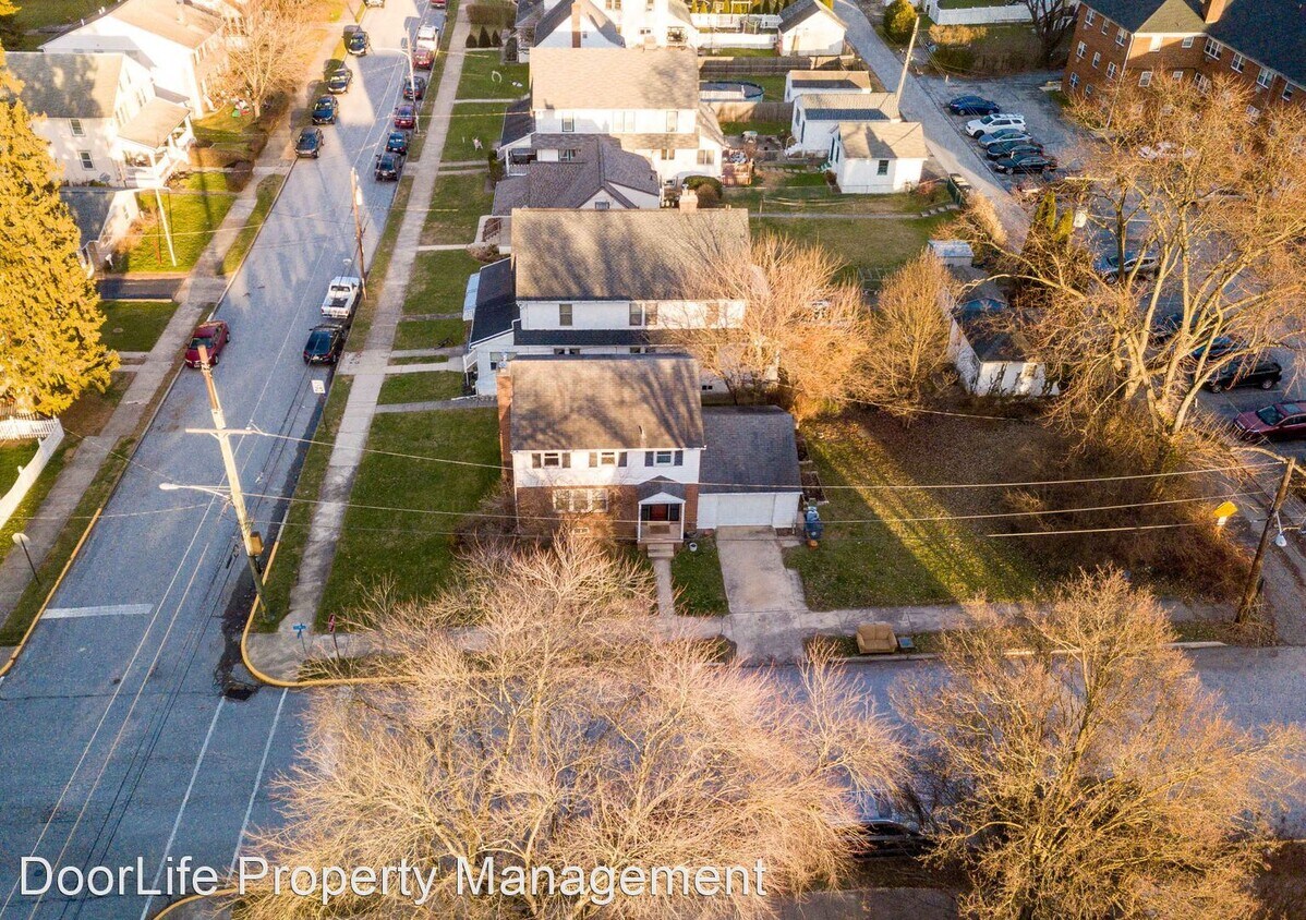 Primary Photo - 3 br, 1 bath House - 338 Highland Ave