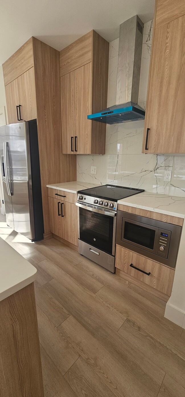 Photo - 160 Washington St Apartment