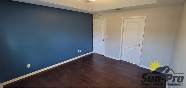 Building Photo - 3367 Pintello Ave