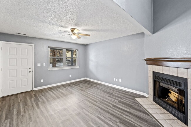 Building Photo - Charming Two-Story Home with Fenced Yard & Cozy Fireplace — Pet-Friendly!