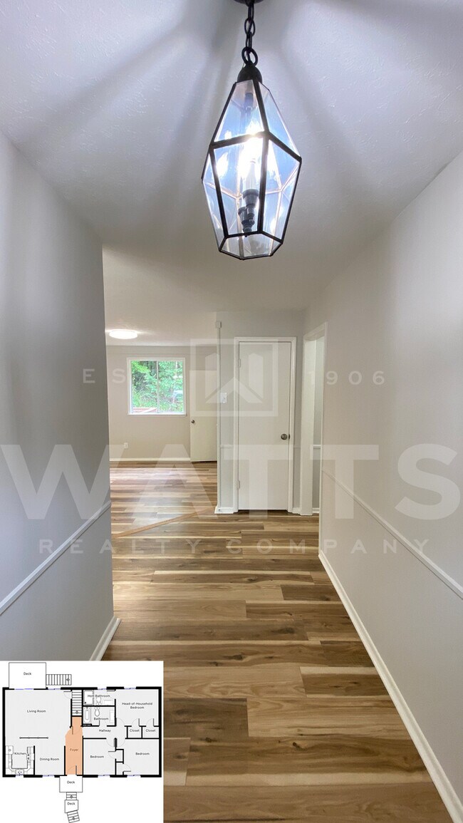 Building Photo - Newly Renovated 3 Bed 2 Bath Home in Irond...