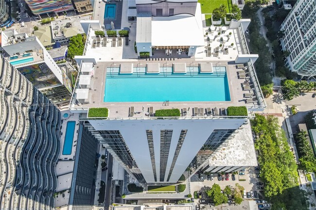 Foto del edificio - 1010 Brickell Ave