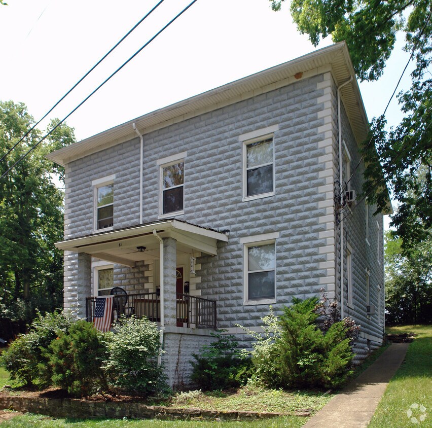 Building Photo - 61 Brentwood Pl