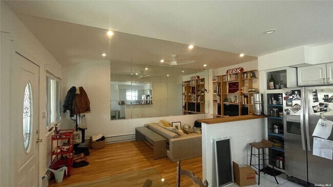 Foto del edificio - 614 Beach 69th St