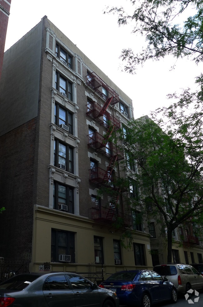 Building Photo - 545 W 162nd St