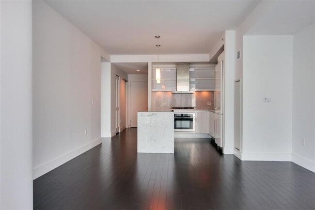 Foto del edificio - 77 Hudson St