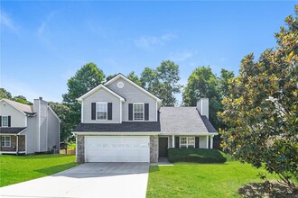 Building Photo - 64 Maple Hill Dr