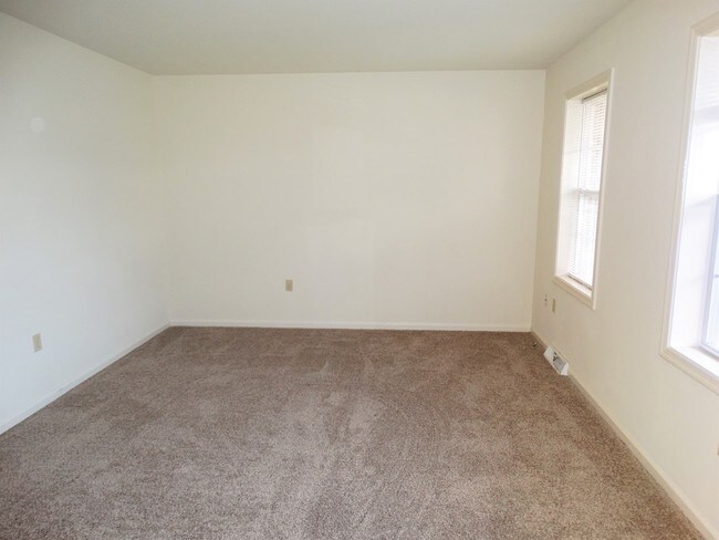 Building Photo - 151 Sherfield Ct