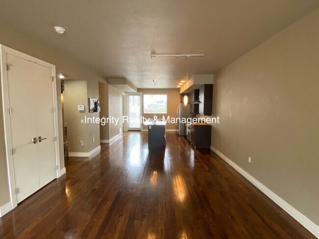 Foto del edificio - 2620 W Front View Cres Dr