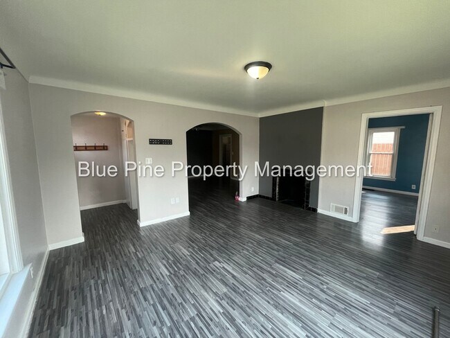 Building Photo - 295 S Emerson Ave