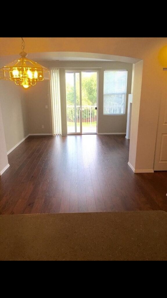 Sala de estar principal. - 6123 S 232nd St