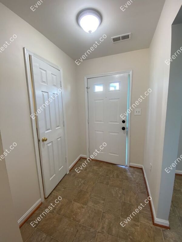 Foto del edificio - 10810 Coreys Way